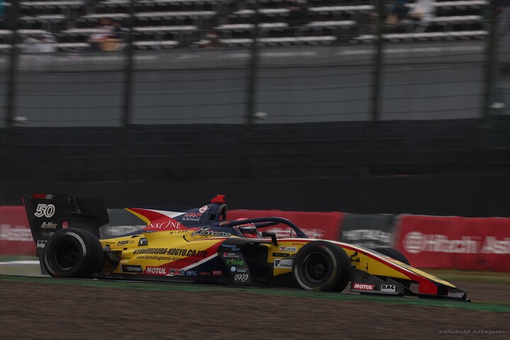 決勝: 初優勝を飾った松下信治（BYOUBUGAURA B-MAX SF19）