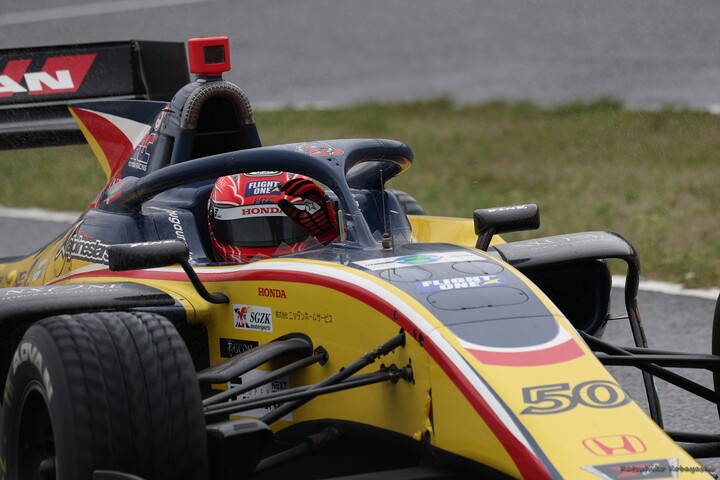 決勝: 初優勝を飾った松下信治（BYOUBUGAURA B-MAX SF19）