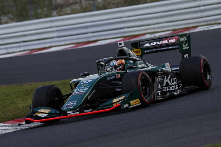 予選2位は宮田莉朋（Kuo VANTELIN TOM'S SF19）