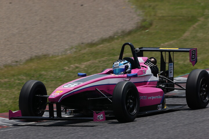 決勝3位は岡本大地（FTK・レヴレーシングガレージ）