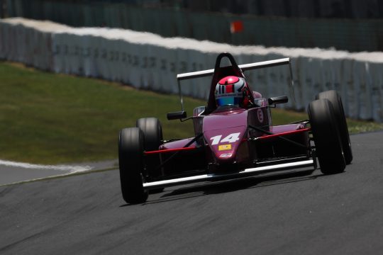 決勝3位は稲葉摩人(ZAP SPEED 10V ED)