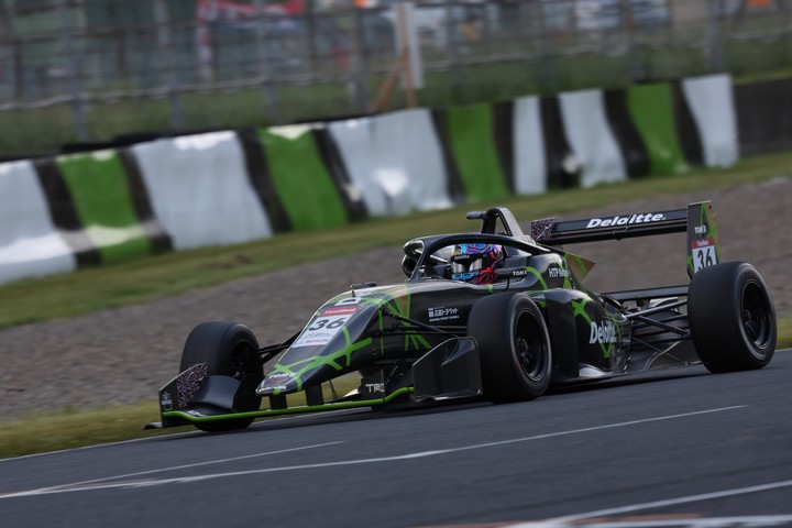 決勝2位は古谷悠河（Deloitte. HTP TOM'S 320）