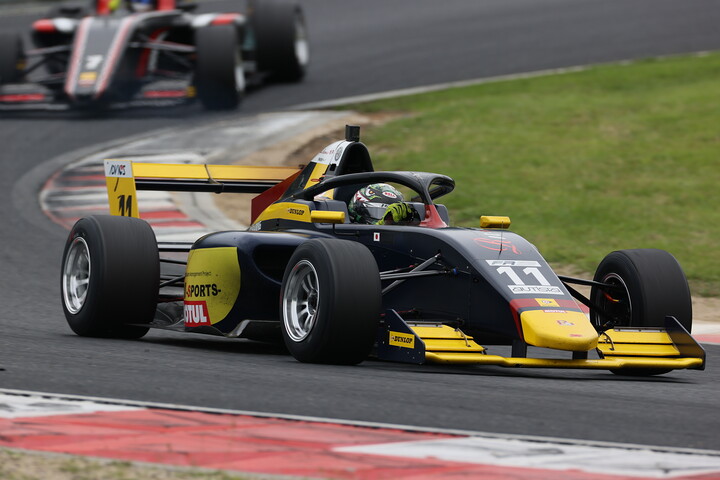 マスタークラス優勝のHIROBON（Rn-sports F111/3）