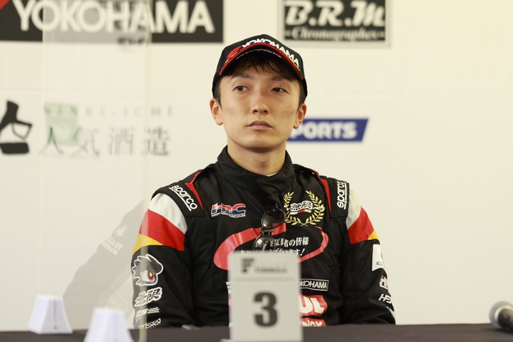 決勝記者会見: 3位の野尻智紀（TEAM MUGEN）