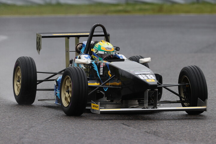 予選3位は山本聖渚（MYST KK-SII . Team Sena）