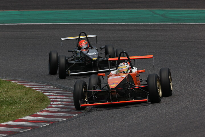 居附明利と森山冬星の争い