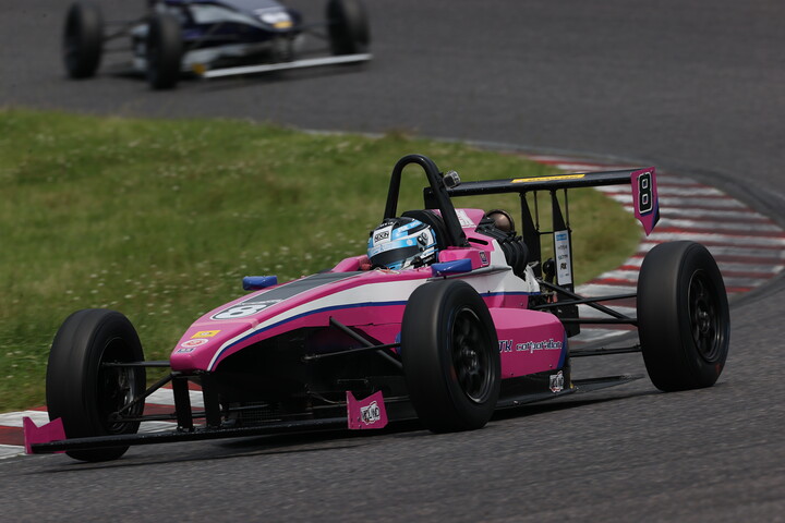 決勝2位は岡本大地（FTK・レヴレーシングガレージ）