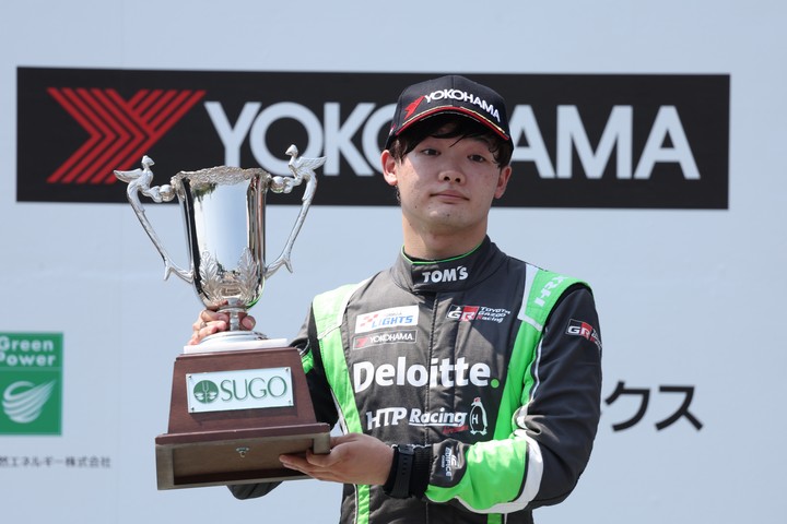 決勝記者会見: 2位の古谷悠河（TOM'S）