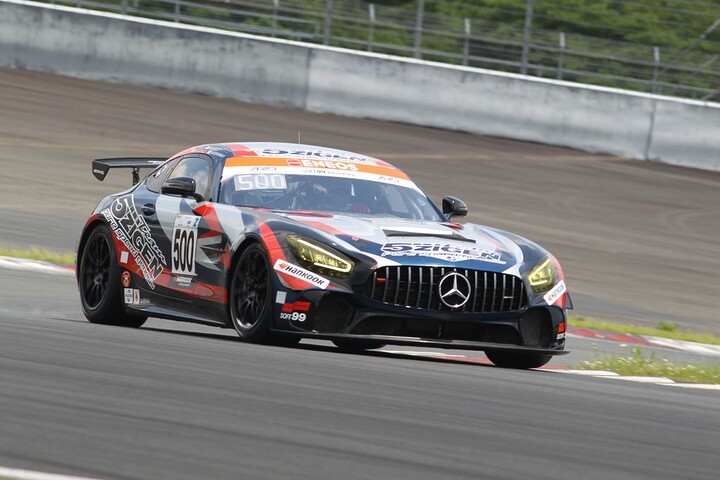 ST-Zクラスポールポジションは500号車5ZIGEN AMG GT4（大塚隆一郎／太田格之進）