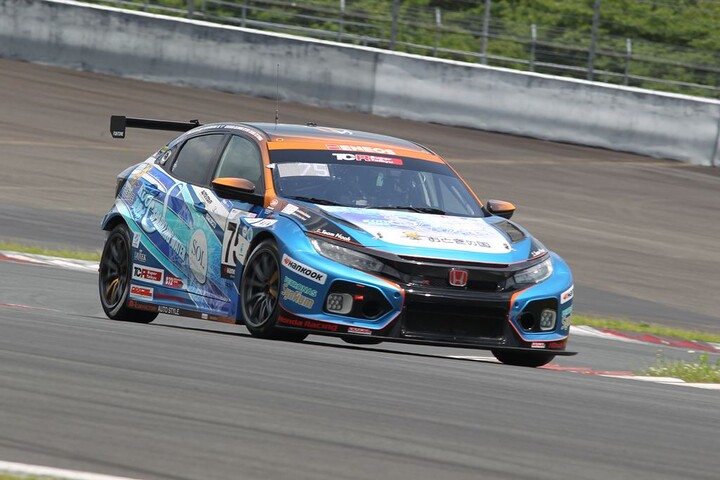 ST-TCRクラスポールポジションは75号車Team Noah HONDA CIVIC TCR （塚田利郎／蘇武喜和）