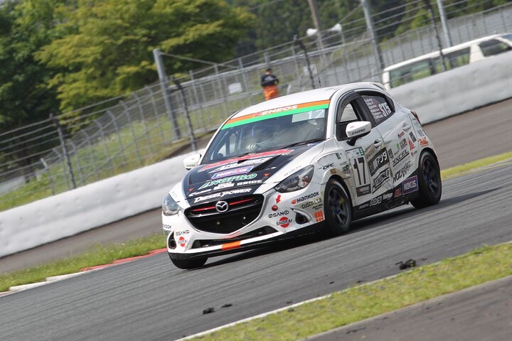 ST-5クラス優勝は17号車DXLアラゴスタNOPROデミオ（TEAM NOPRO）