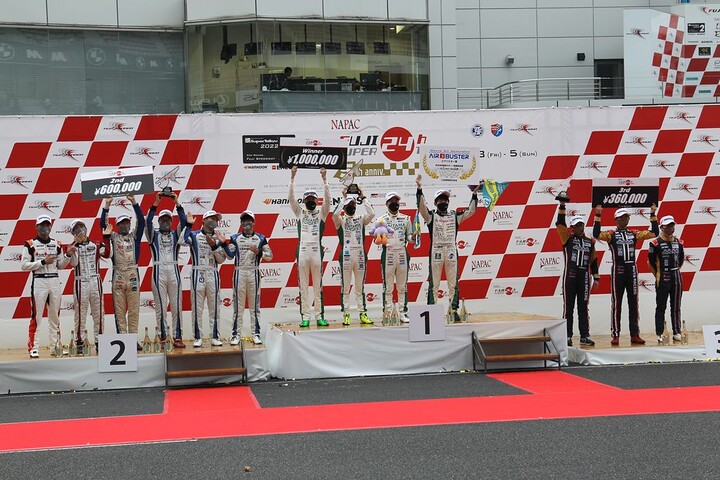 ST-3クラスの表彰式