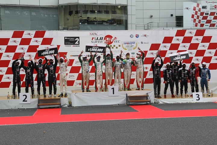 ST-5クラスの表彰式