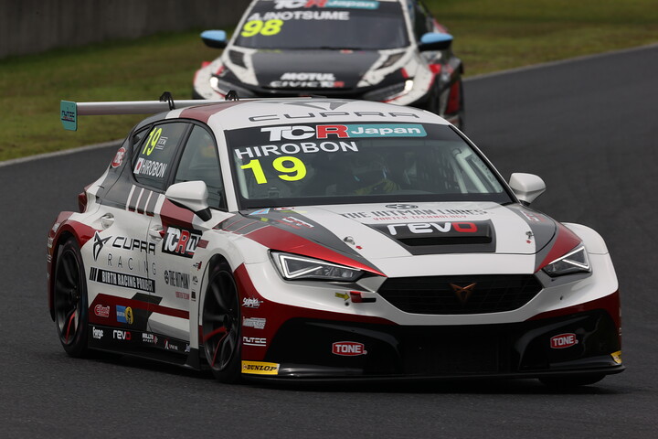 優勝はHIROBON（バースレーシングプロジェクト【BRP】）