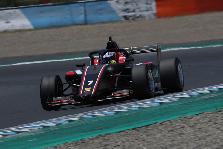 第3戦レース7: マスタークラス優勝は畑亨志（A-NeKT F111/3）