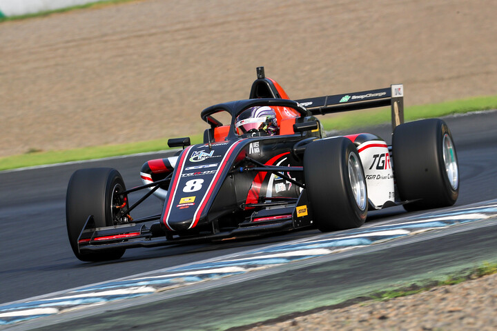 優勝は小山美姫（TGR-DC F111/3）