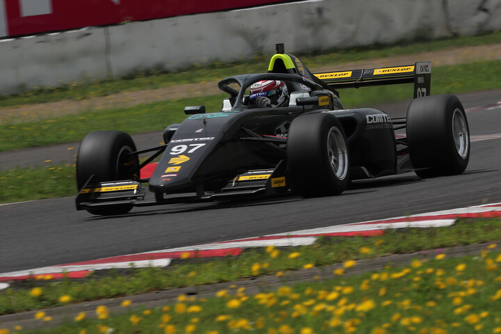 レース10ポールポジションの小川颯太（Bionic Jack Racing Scholarship FRJ）