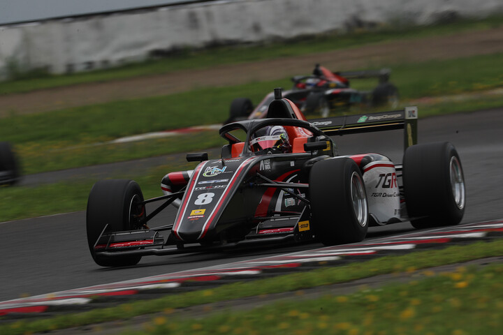 決勝2位は小山美姫（TGR-DC F111/3）