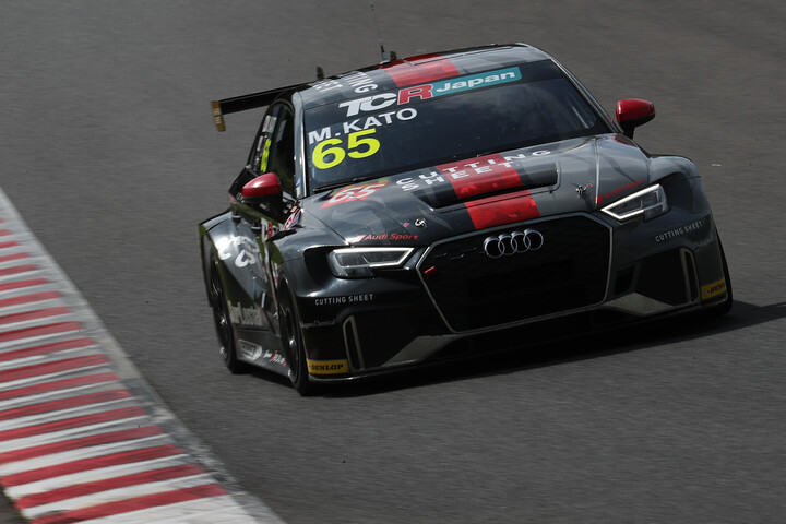 ポールポジションは加藤正将（Audi Team Mars）