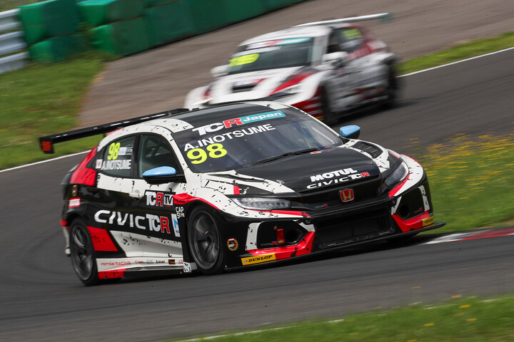 決勝2位は猪爪杏奈（DOME RACING）