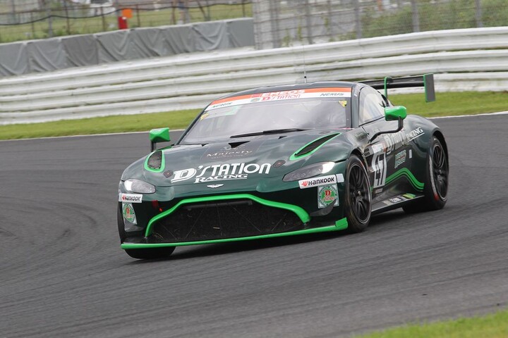 ST-1クラス優勝はD'station Vantage GT8R（星野辰也／織戸学／浜健二／ジェイク・パーソンズ）