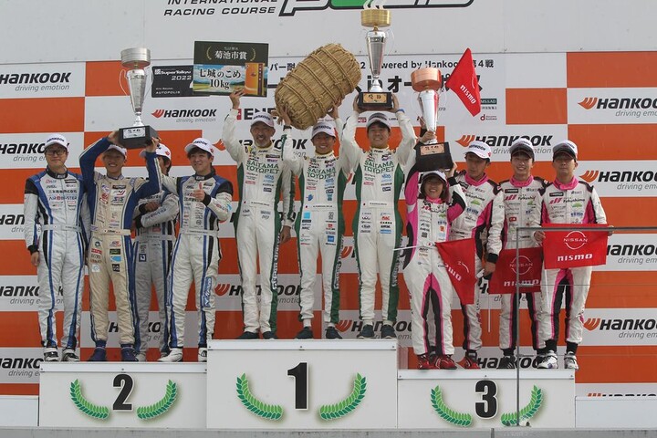 ST-3クラスの表彰式