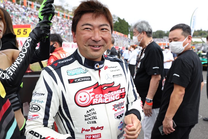 グリッドでの片岡龍也（GOODSMILE RACING & TeamUKYO）