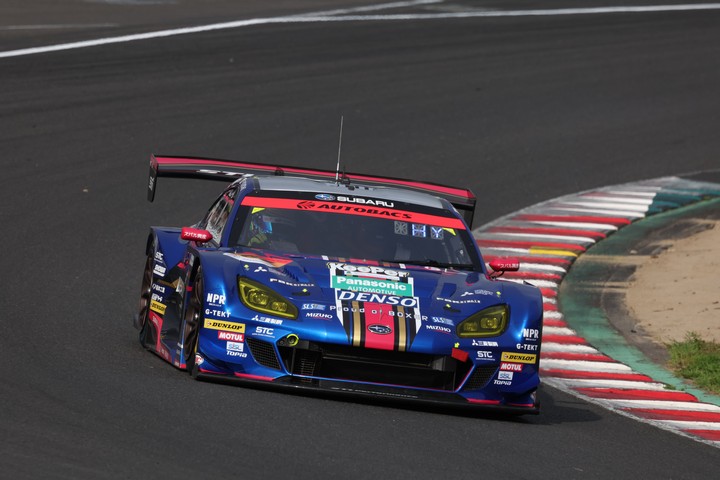 GT300クラスポールポジションはSUBARU BRZ R&D SPORT（井口卓人／山内英輝）