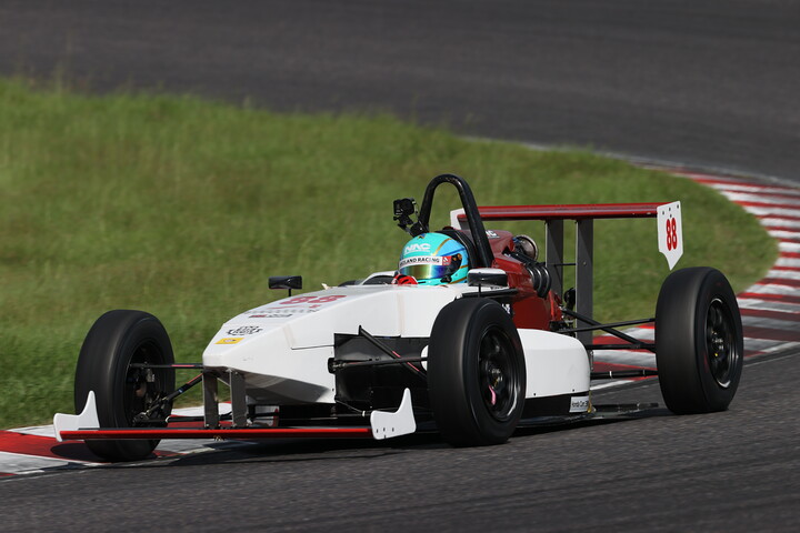 決勝3位は八巻渉（中日本自動車短期大学MSE学科KK-SII）