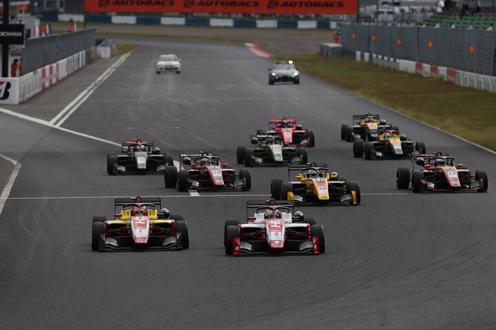 25周の決勝がスタートした