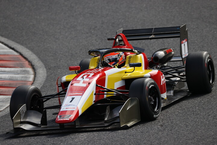 第16戦予選2位、第17戦ポールポジションの木村偉織（HFDP WITH B-MAX RACING）