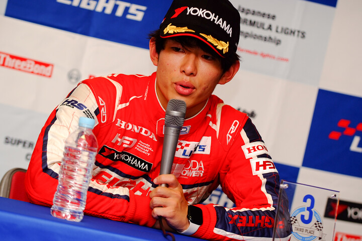 決勝記者会見: 3位の太田格之進（TODA RACING）