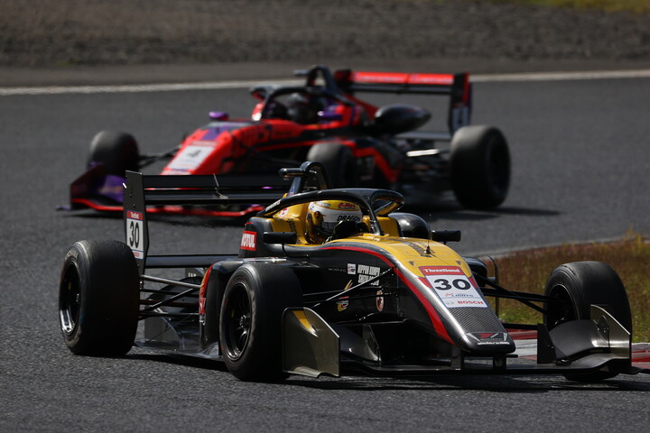 マスタークラス優勝はDRAGON（TEAM DRAGON B-MAX 320）