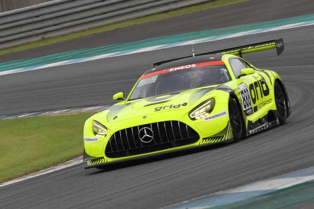 ST-Xクラス優勝はGrid Motorsport AMG GT3（マーティン・ベリー／ショウン・トン／高木真一／山脇大輔）