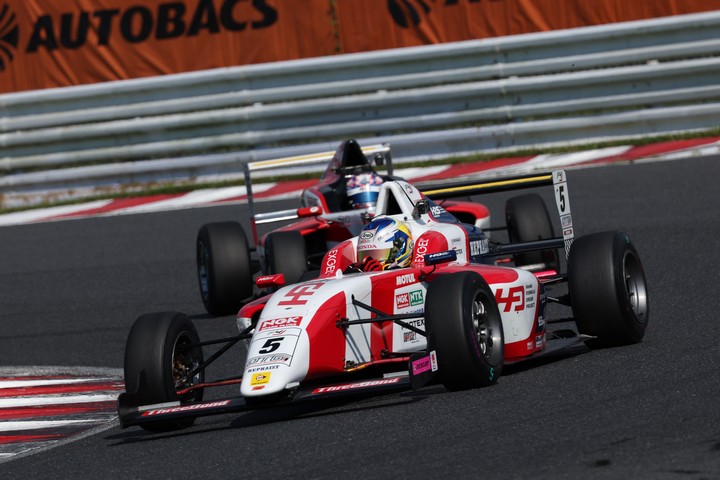 優勝は小出峻（HFDP RACING TEAM）