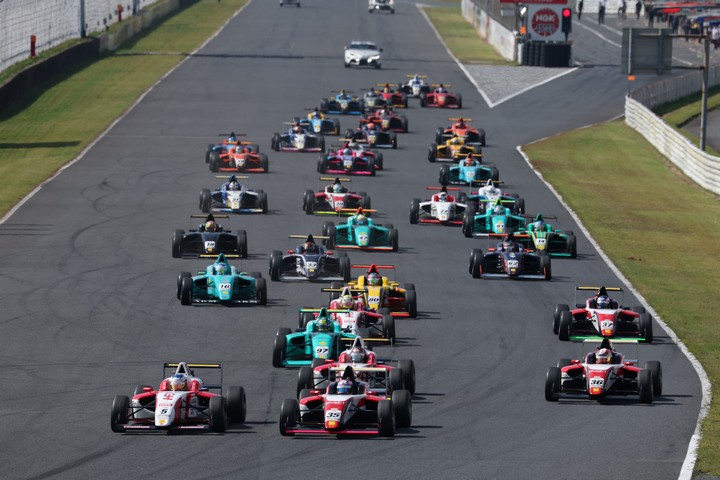 決勝のスタートシーン