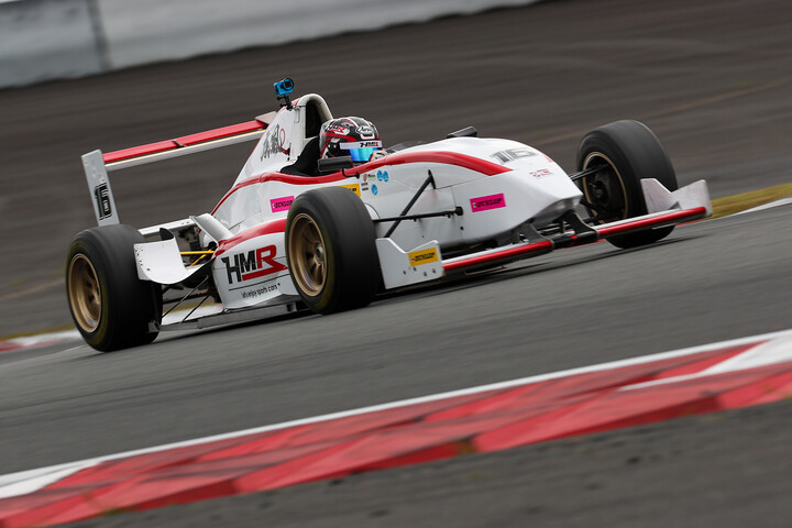 ジェントルマンクラス第10戦、第11戦とも予選3位のイシケン（HMRハンマーR☆ハヤテ）