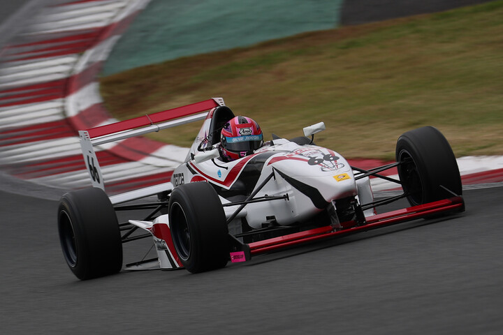 第10戦予選5位、第11戦予選4位の冨田自然（TONE・MAZDA SPEED）