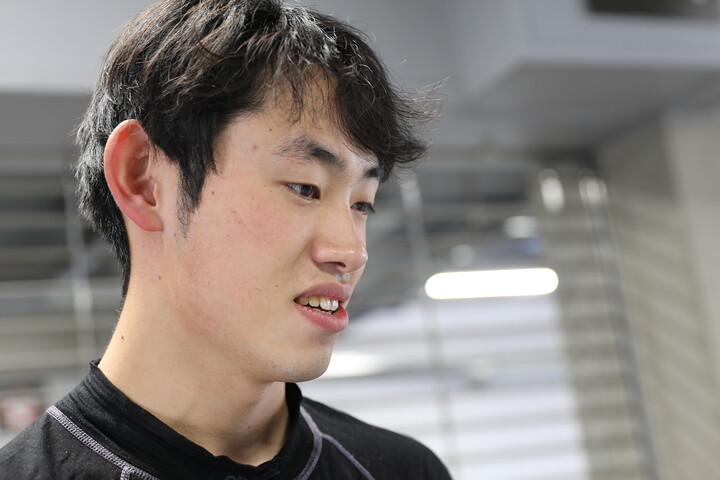 第10戦予選3位、第11戦予選2位の小松響（KK・ヨネタニ）