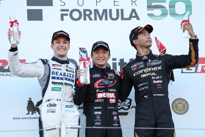 ドライバーズタイトルの表彰式