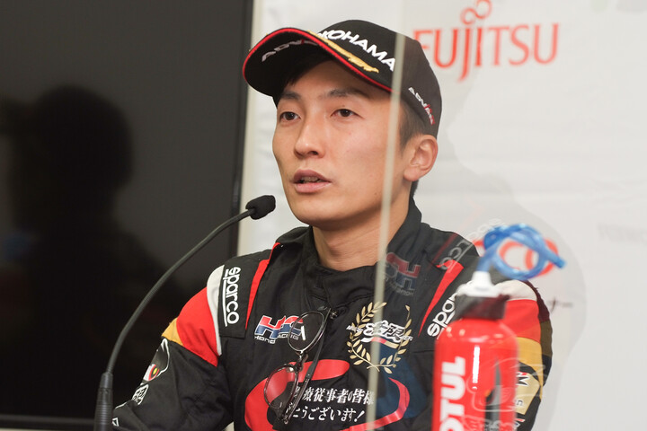 決勝記者会見: 2位の野尻智紀（TEAM MUGEN）