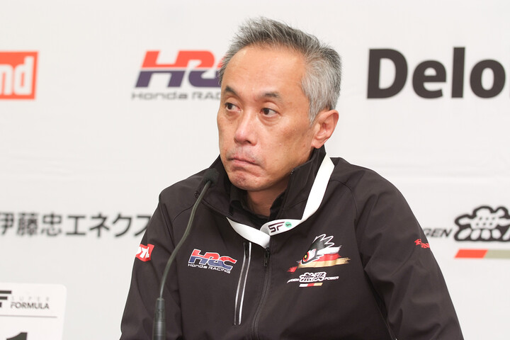 優勝チーム監督の田中洋克氏（TEAM MUGEN）