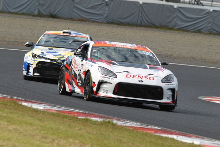 グループ2、ST-4クラスポールポジションは86号車TOM'S SPIRIT GR86（河野駿佑／松井孝允／山下健太）