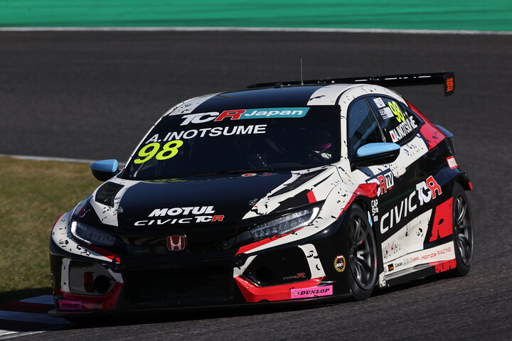 優勝は猪爪杏奈（DOME RACING）