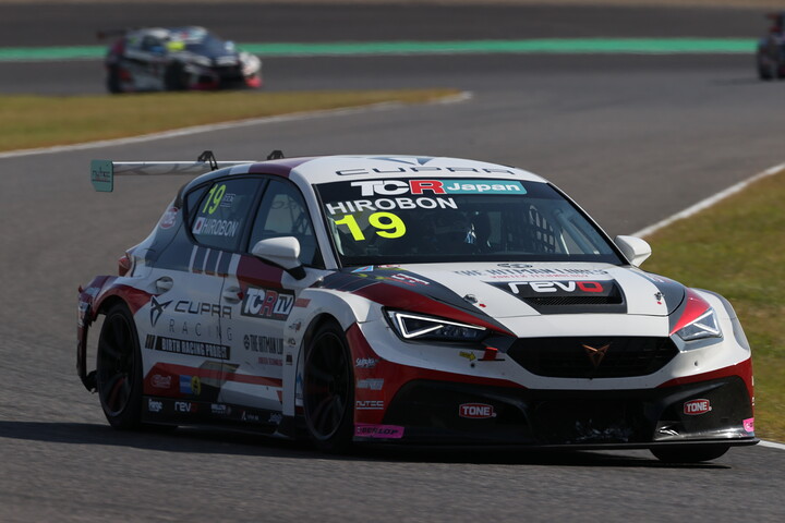 決勝2位はHIROBON（バースレーシングプロジェクト【BRP】）