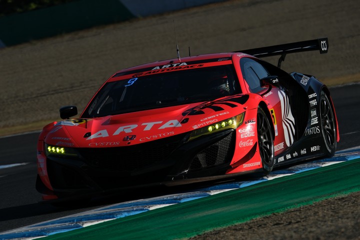 GT300クラスポールポジションはARTA NSX GT3（武藤英紀／木村偉織）