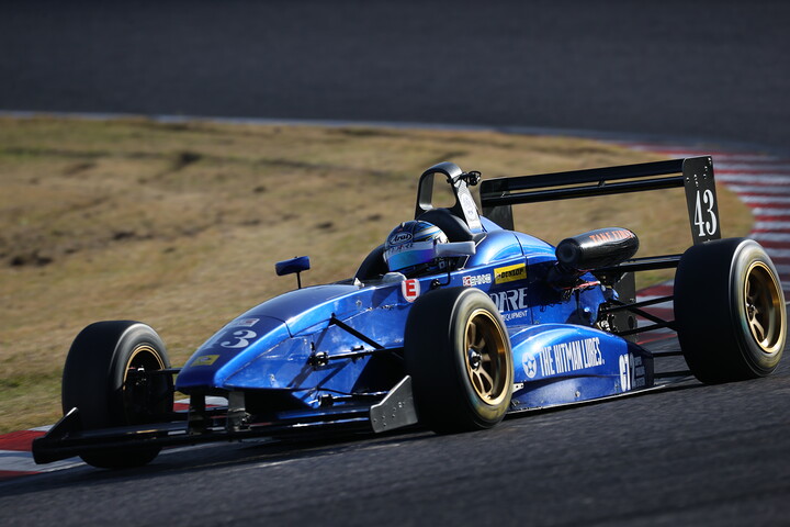 決勝6位は鈴木智之（テイクファースト★C72制動屋）