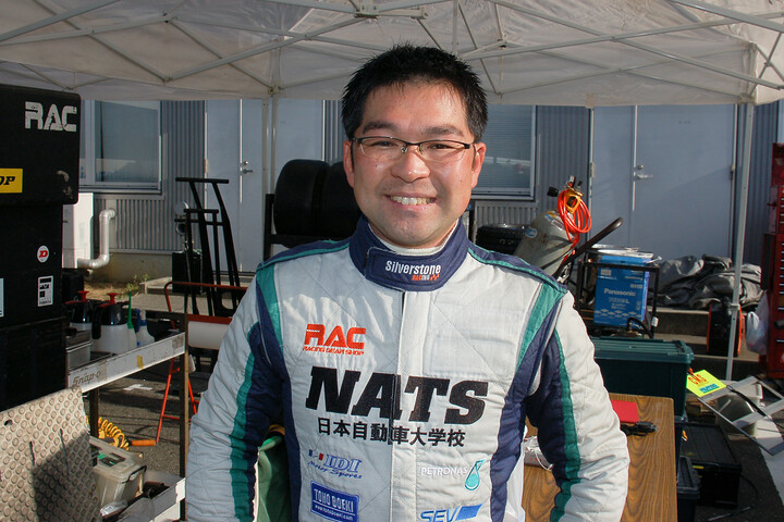 決勝2位の金井亮忠（チームNATS・正義・001）