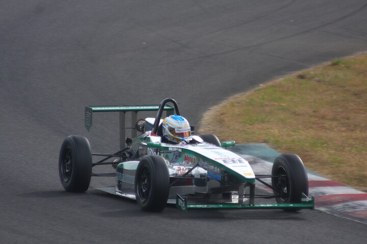 予選3位は内田涼風（群馬トヨペットTeam RiNoA ED）