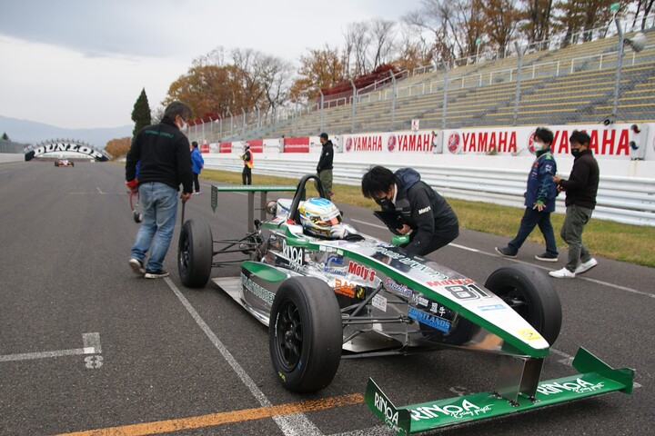 決勝2位は内田涼風（群馬トヨペットTeam RiNoA ED）